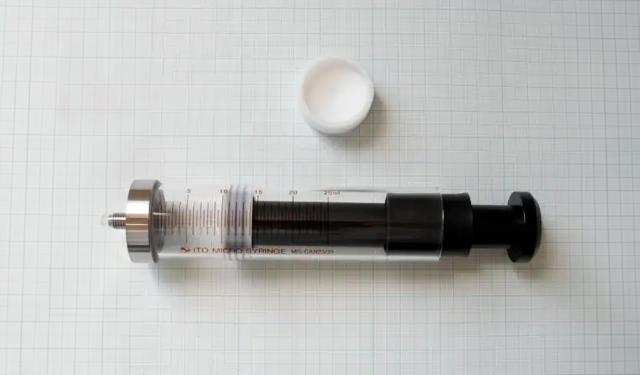 TOC Syringes / Plunger Tips